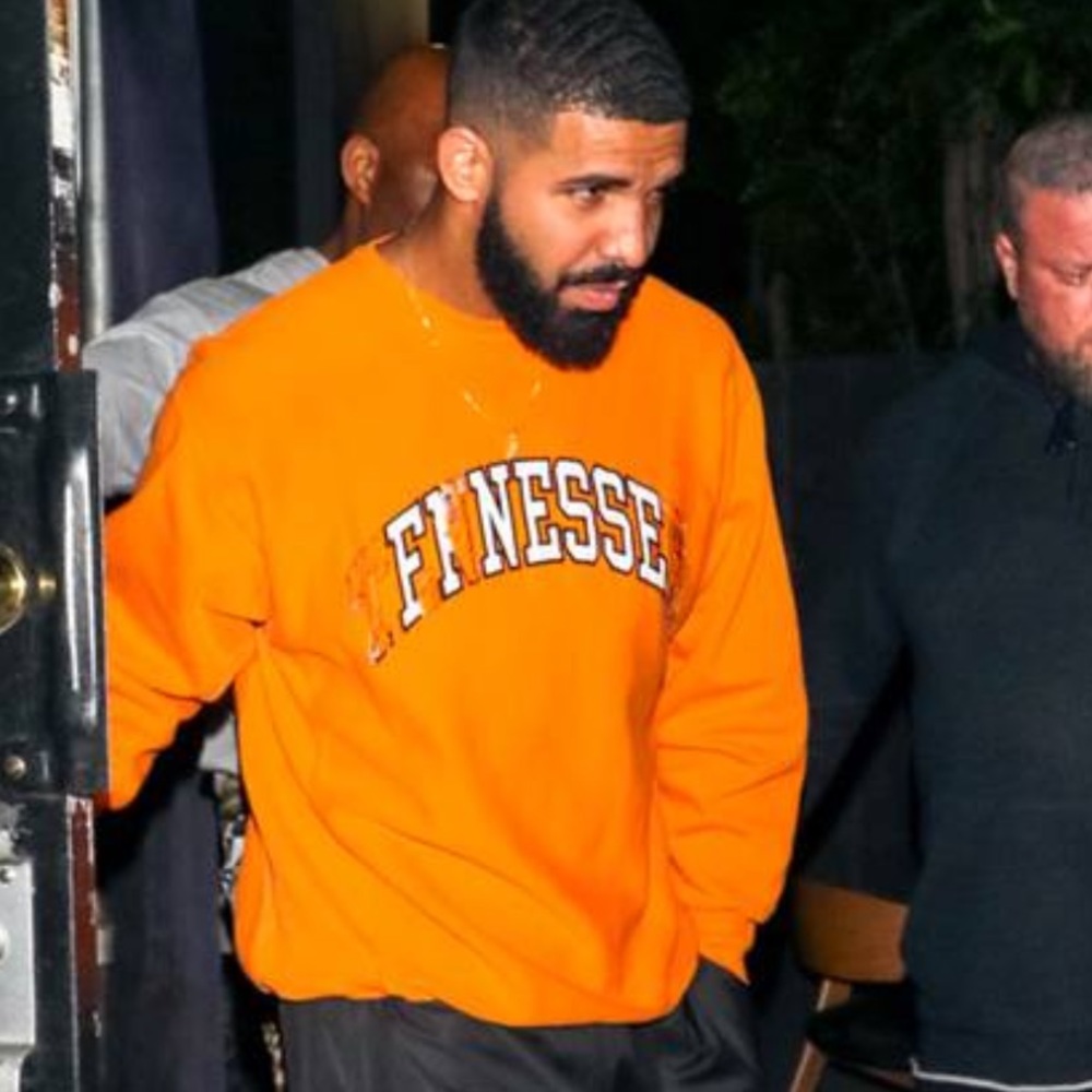 Finesse Crewneck by Uncle Ralph XXL